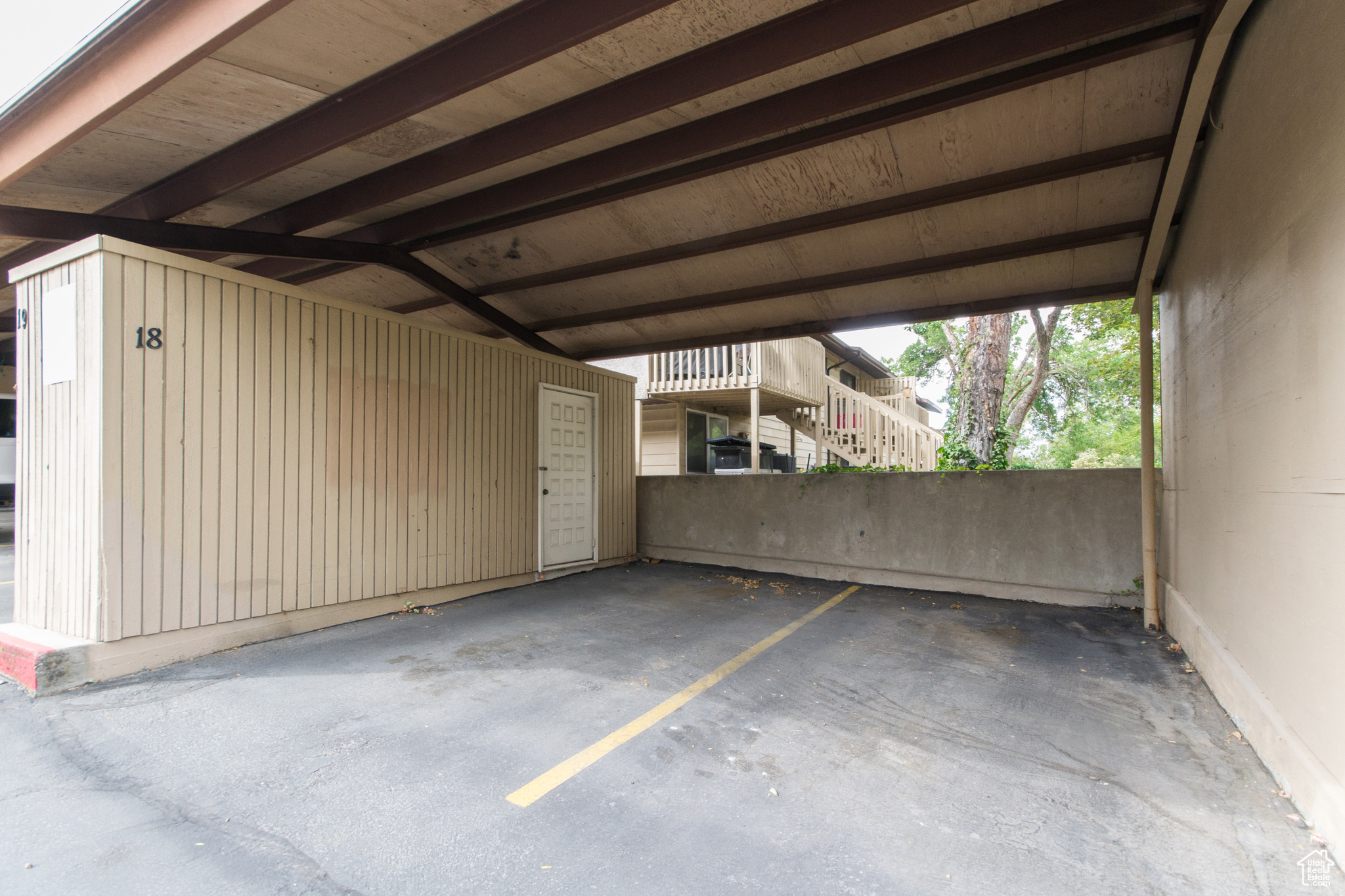 BELMONT TERR - Residential