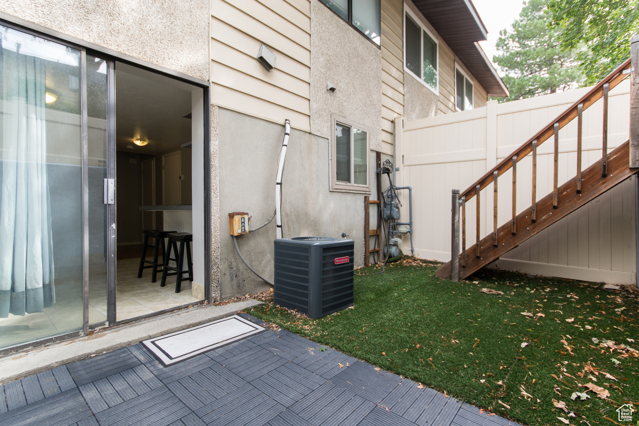 BELMONT TERR - Residential