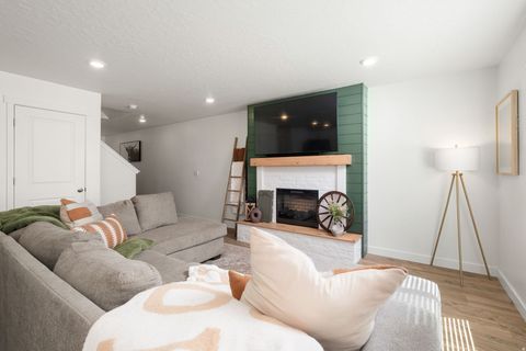 Tiny photo for 1063 E DORY BOAT RD, Saratoga Springs, UT 84045 (MLS # 2150893)