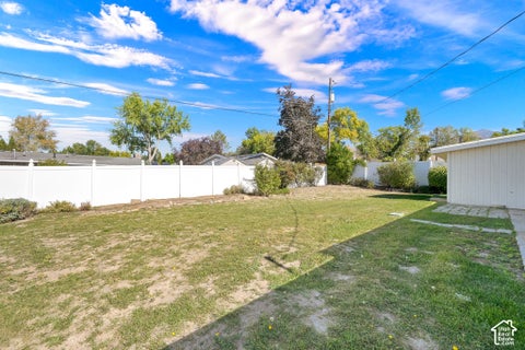 Tiny photo for 4193 S 1865 E, Holladay, UT 84124 (MLS # 2190339)