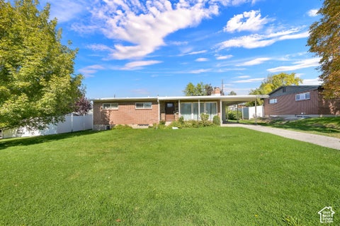 Tiny photo for 4193 S 1865 E, Holladay, UT 84124 (MLS # 2190339)