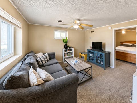 Tiny photo for 4401 S JEFFERSON AVE, South Ogden, UT 84403 (MLS # 2172144)