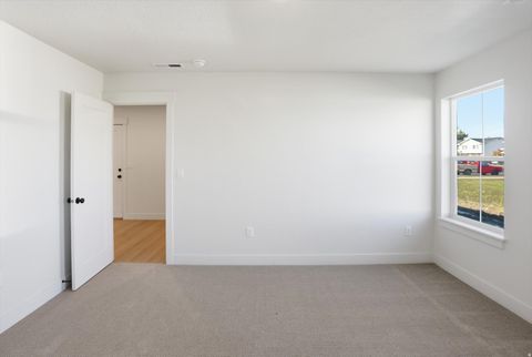 Tiny photo for 894 N 400 W, Logan, UT 84321 (MLS # 2121127)