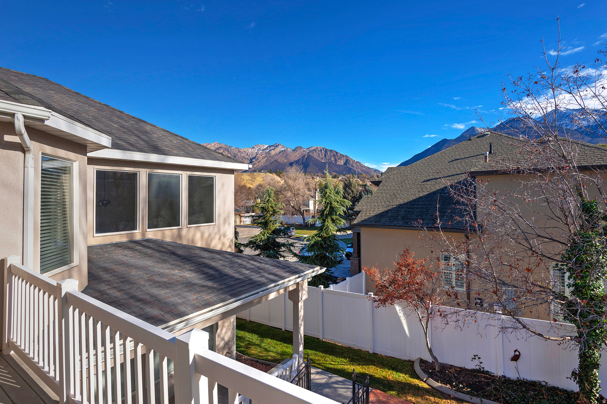 WILLOW STREAM - Residential