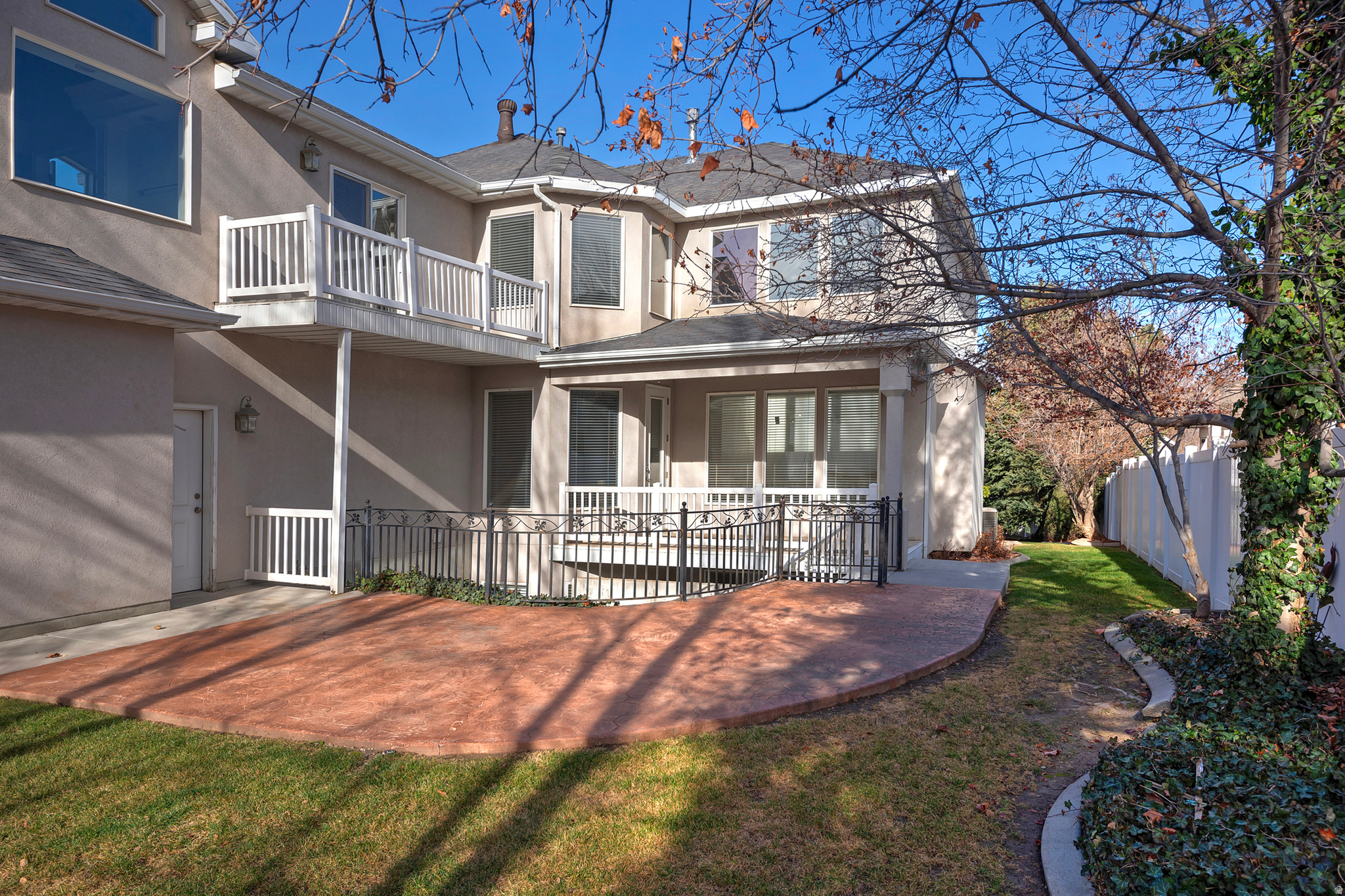 WILLOW STREAM - Residential