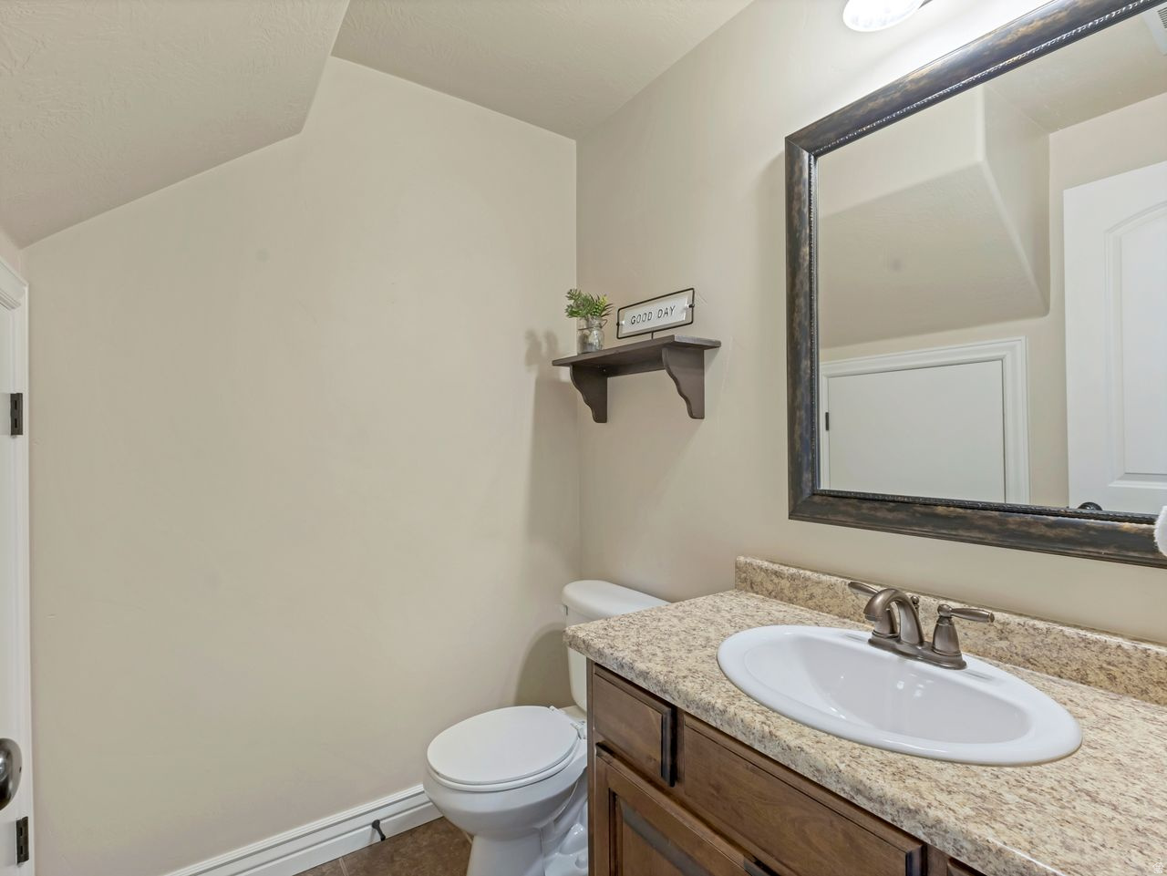 MAPLEWOOD - Residential