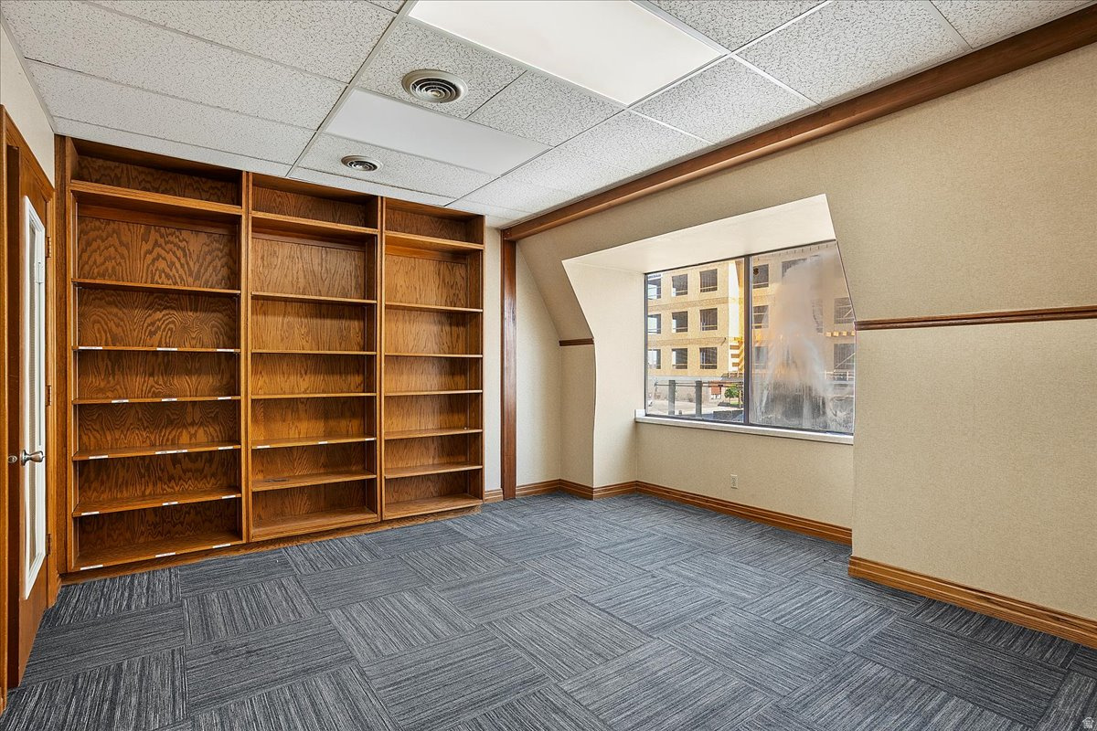 BAMBERGER SQUARE - Commercial Lease