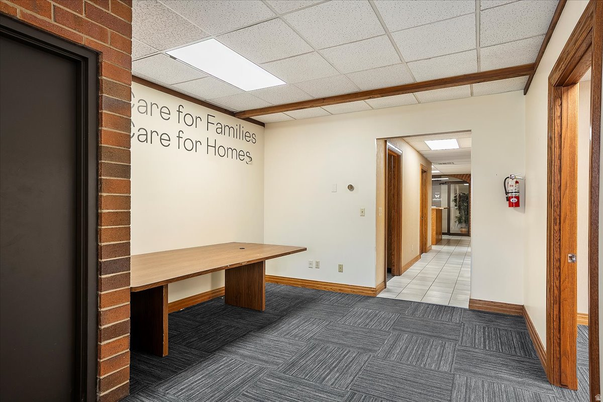 BAMBERGER SQUARE - Commercial Lease