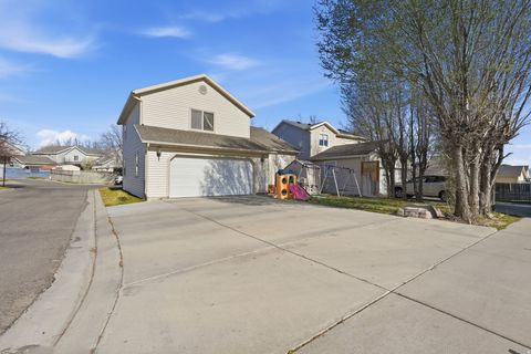 Tiny photo for 3456 E WINDHOVER CIR, Eagle Mountain, UT 84005 (MLS # 2145659)