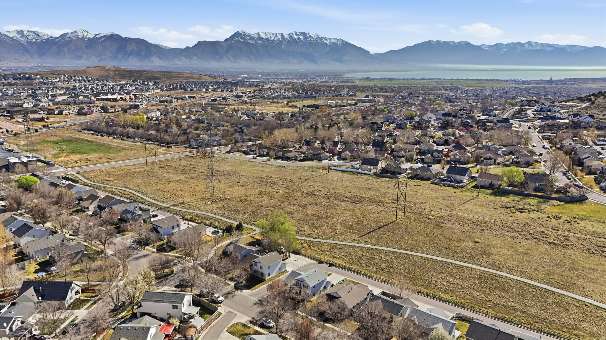 CHIMNEY ROCK AT RED HAWK RANCH - Residential