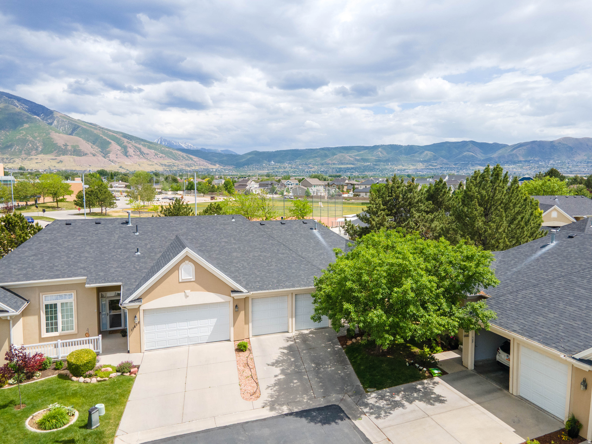 COTTAGES - Residential
