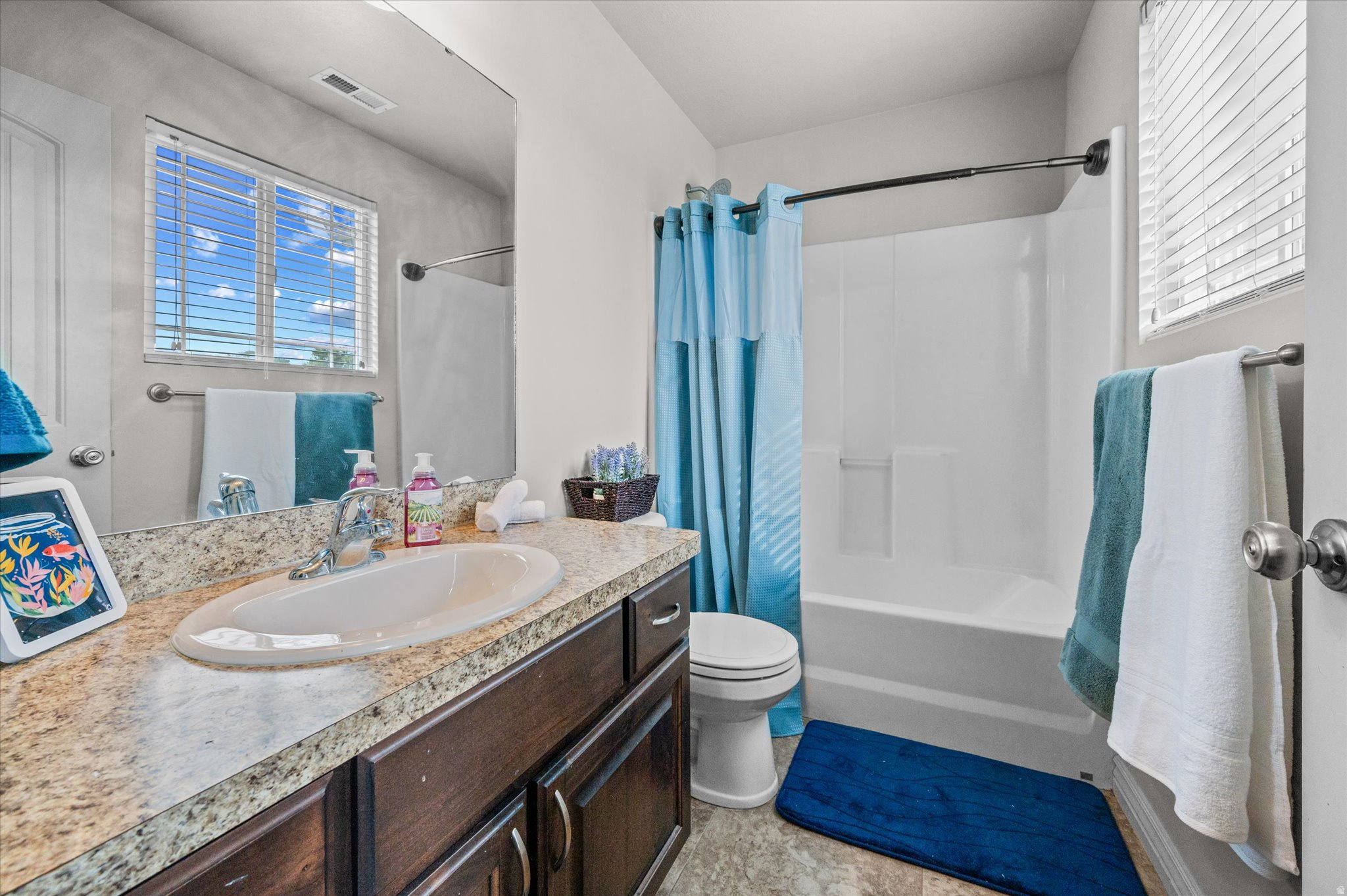 CAMELOT COVE - Residential