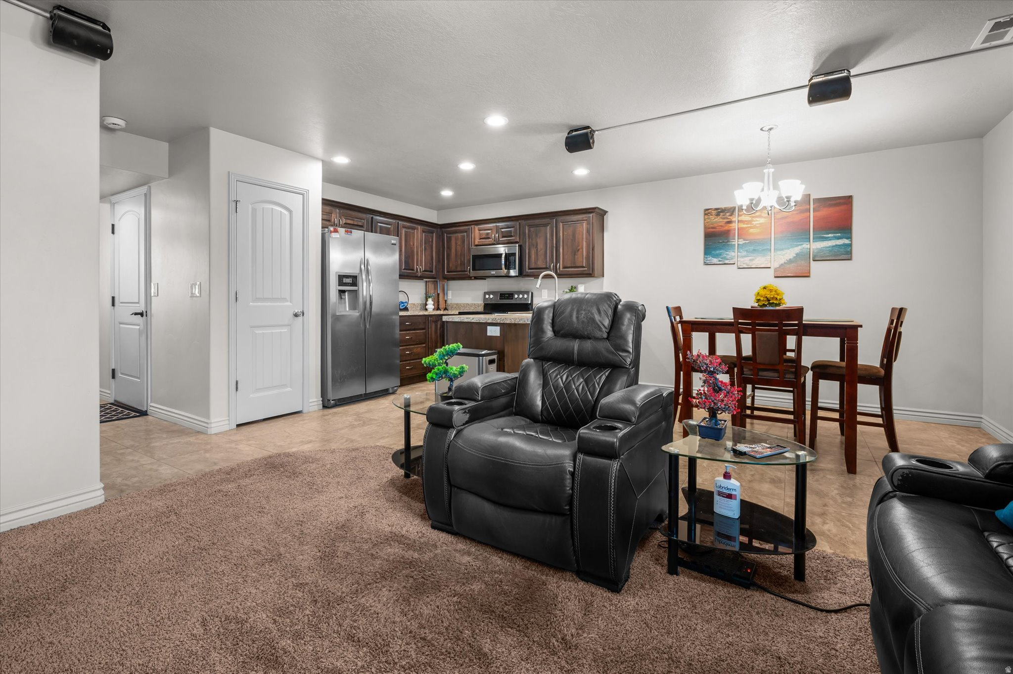 CAMELOT COVE - Residential