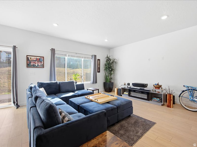 JORDANELLE RIDGE VILLAGE - Residential