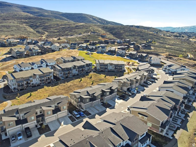 JORDANELLE RIDGE VILLAGE - Residential