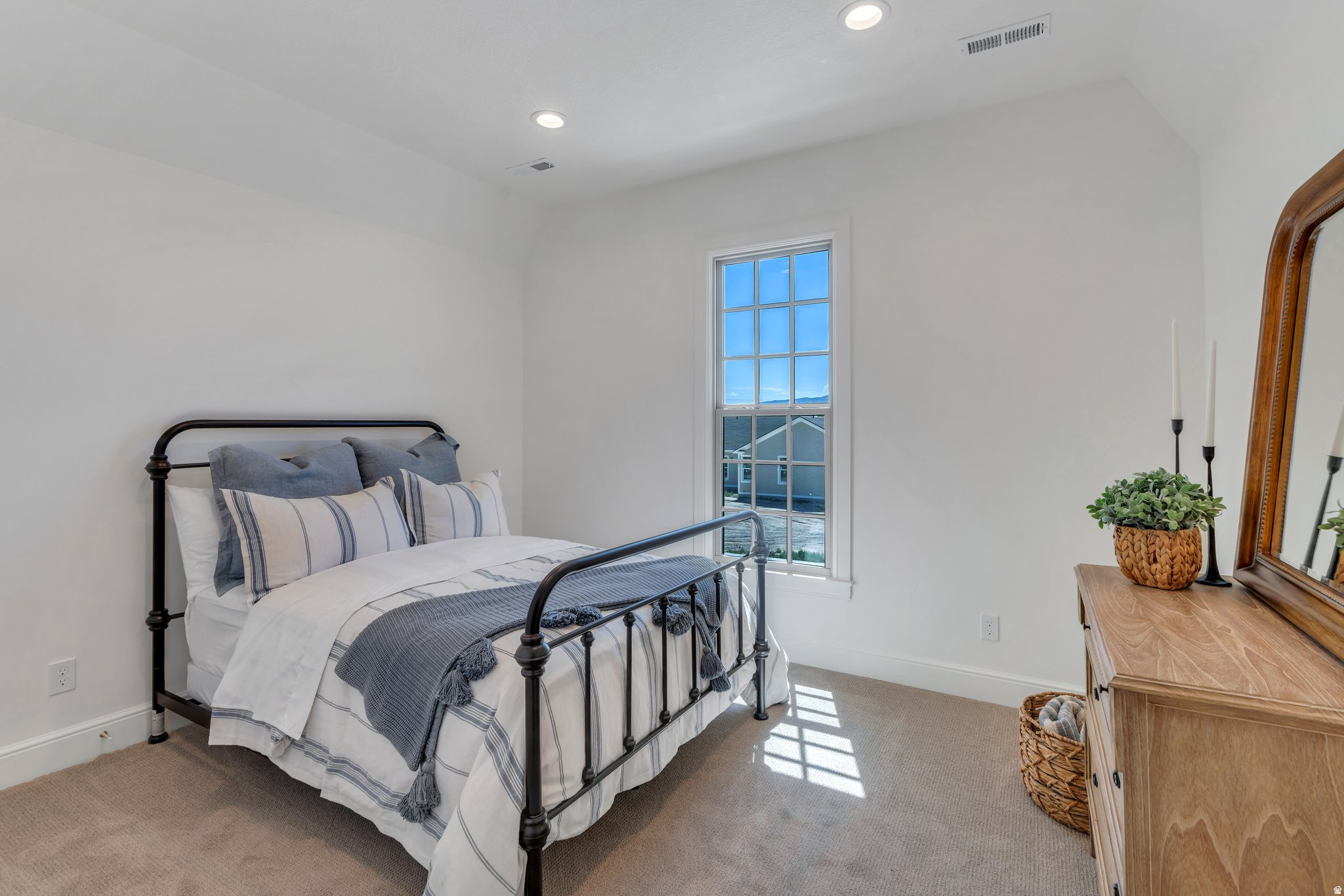 HOLDAWAY FIELDS - Residential