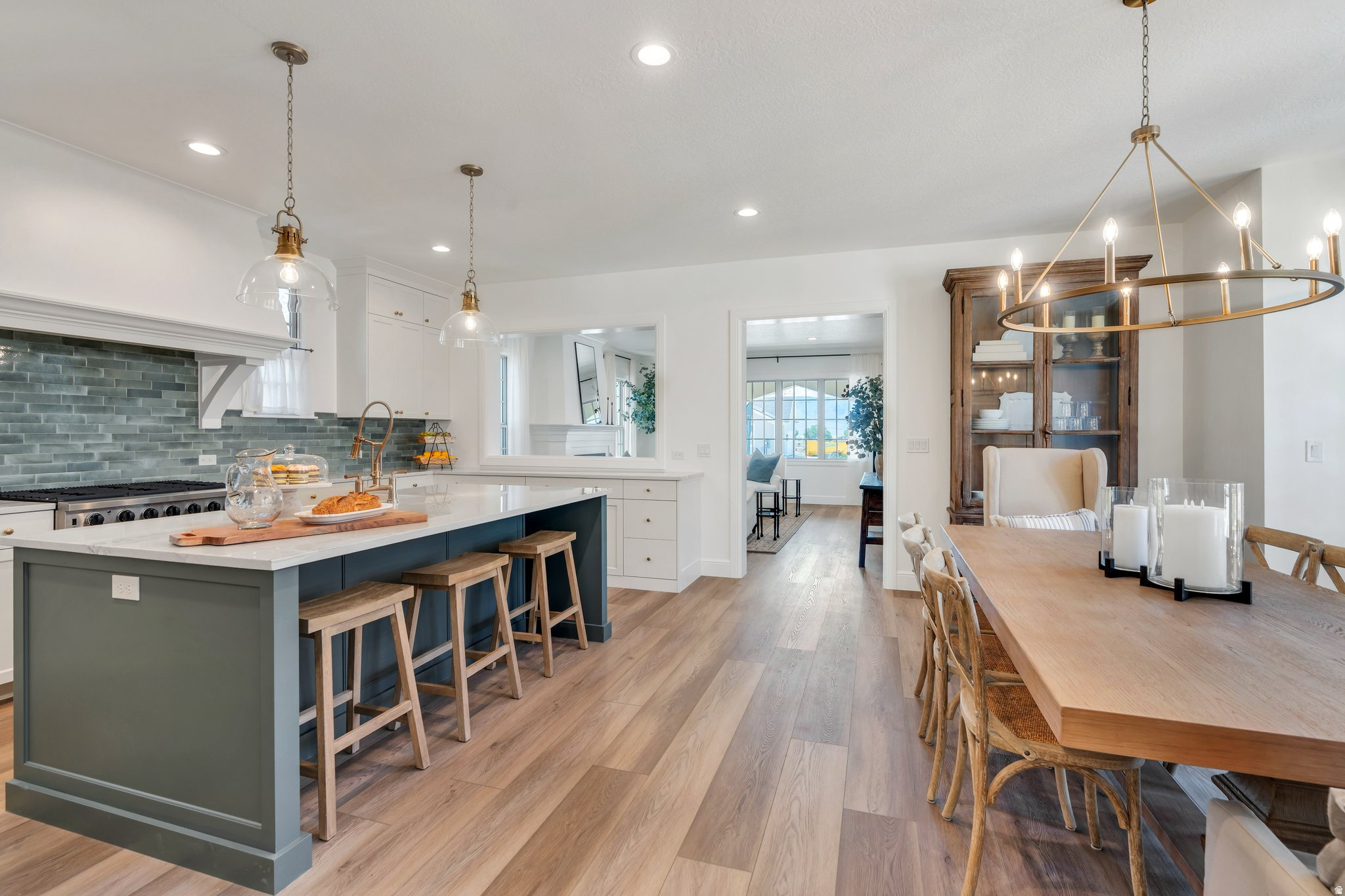 HOLDAWAY FIELDS - Residential