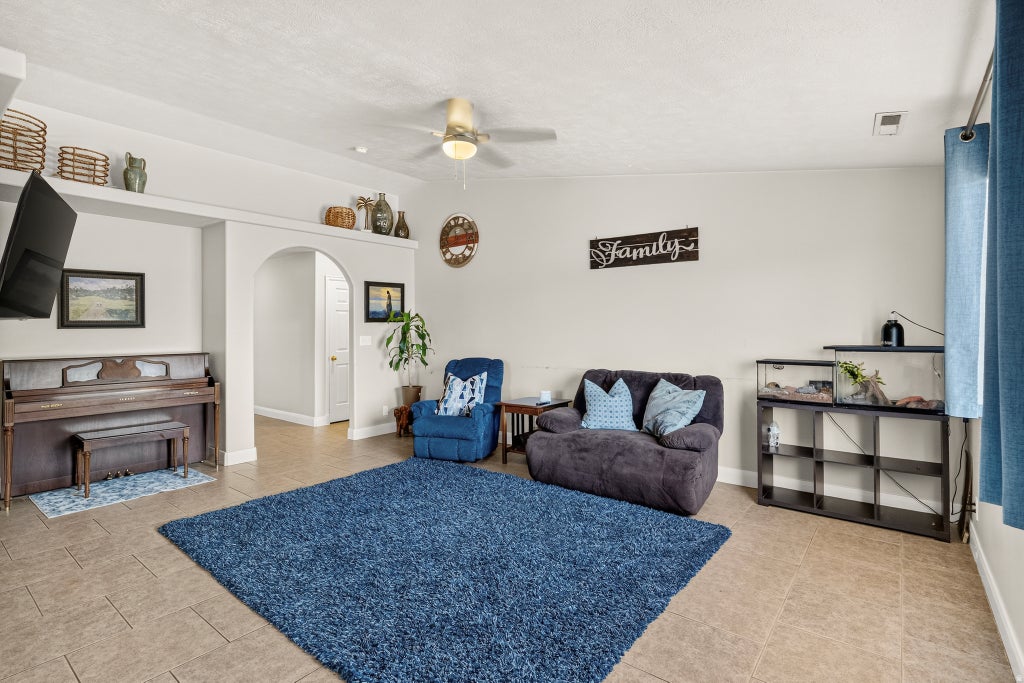 Photo of 172 E 100 S, Ivins, UT 84738 (MLS # 2182036)