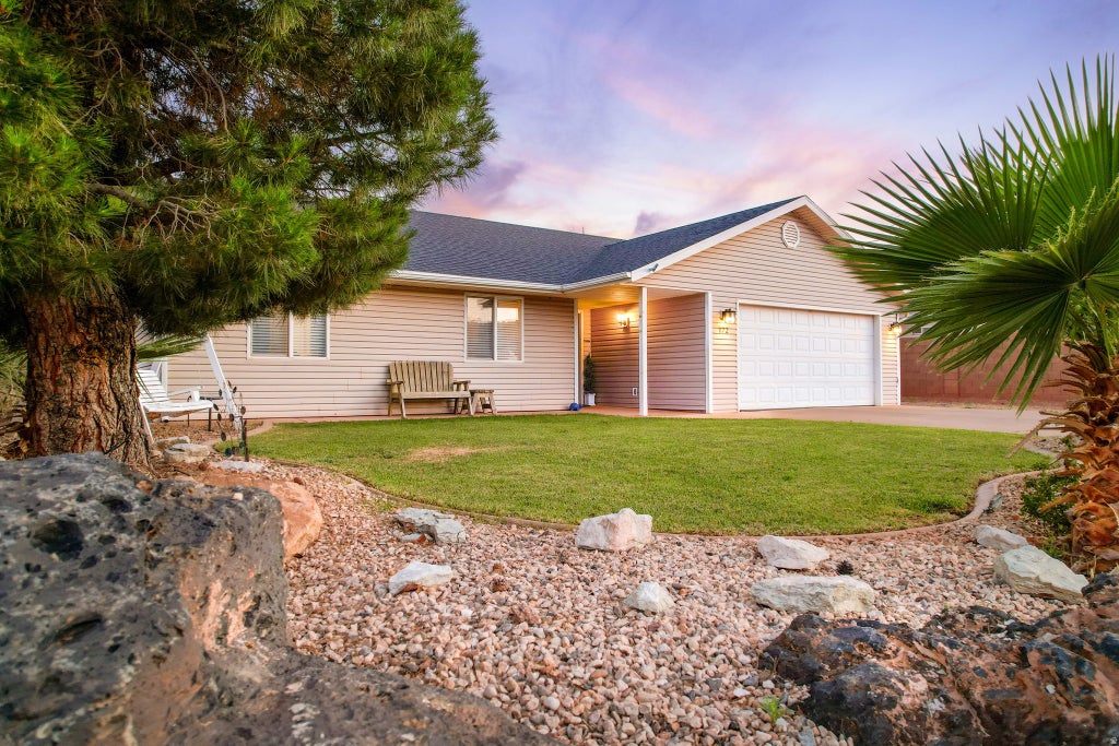 Photo of 172 E 100 S, Ivins, UT 84738 (MLS # 2182036)