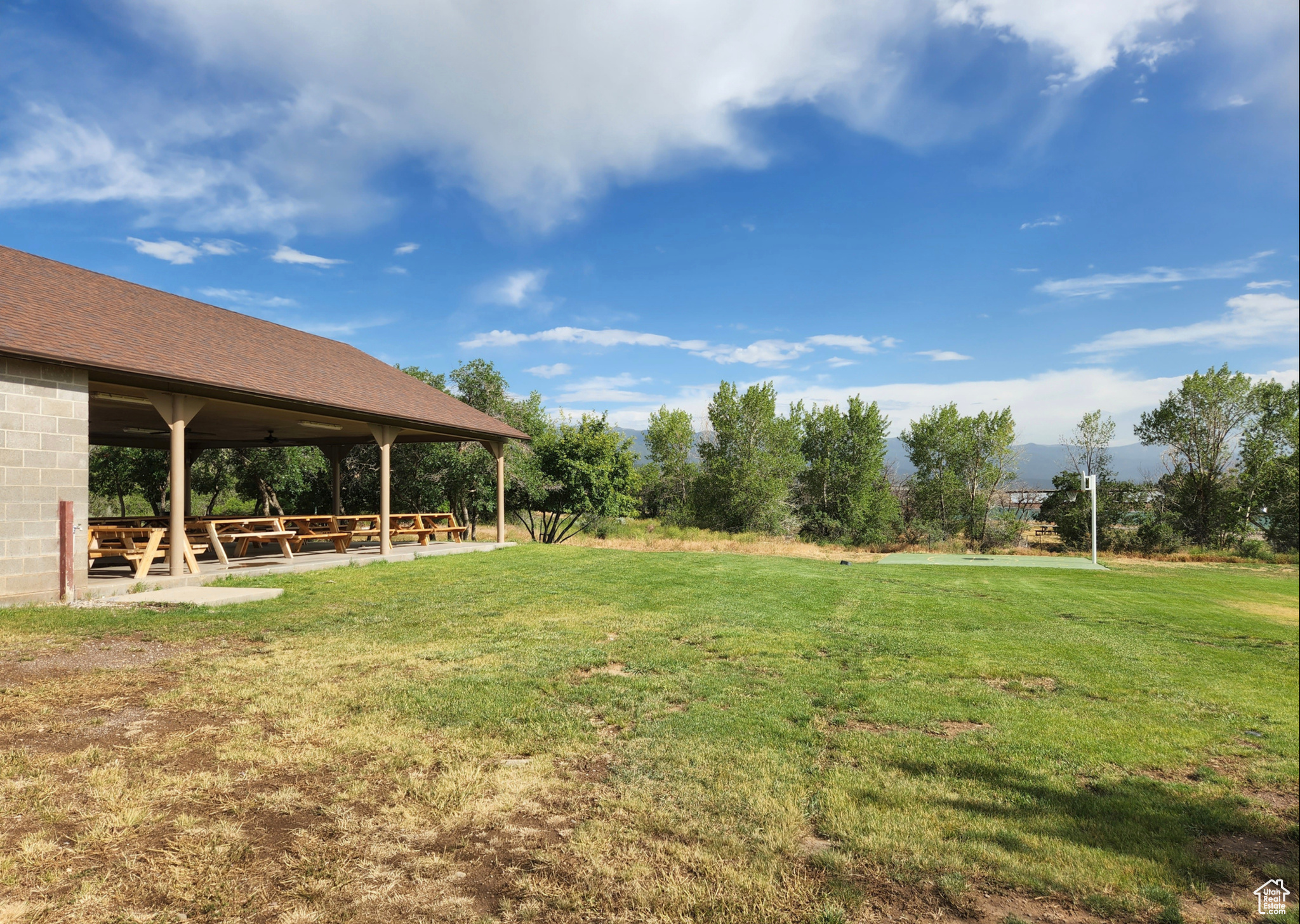 SKYLINE MOUNTAIN RESORT - Land
