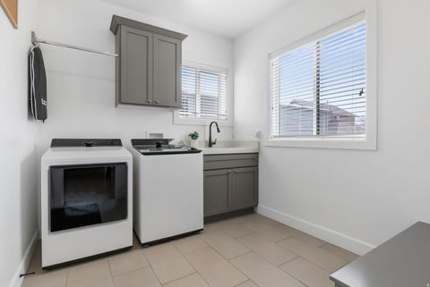 Tiny photo for 163 N 750 W, Springville, UT 84663 (MLS # 2146653)