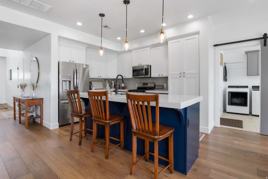 Photo of 163 N 750 W, Springville, UT 84663 (MLS # 2146653)