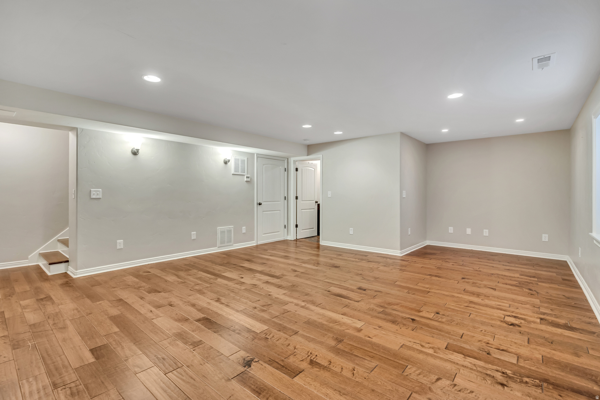 SPANISH VISTA - Residential