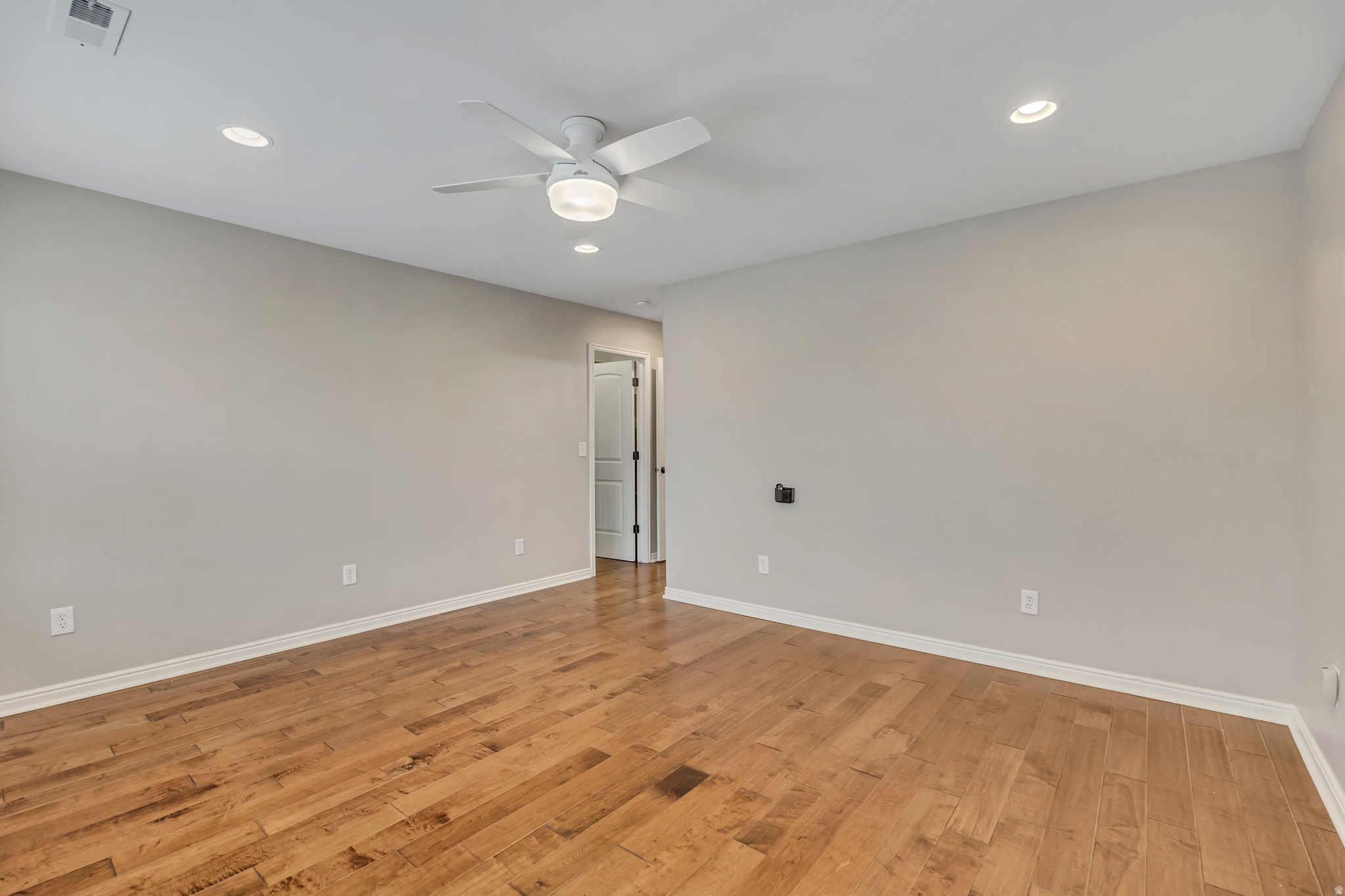 SPANISH VISTA - Residential