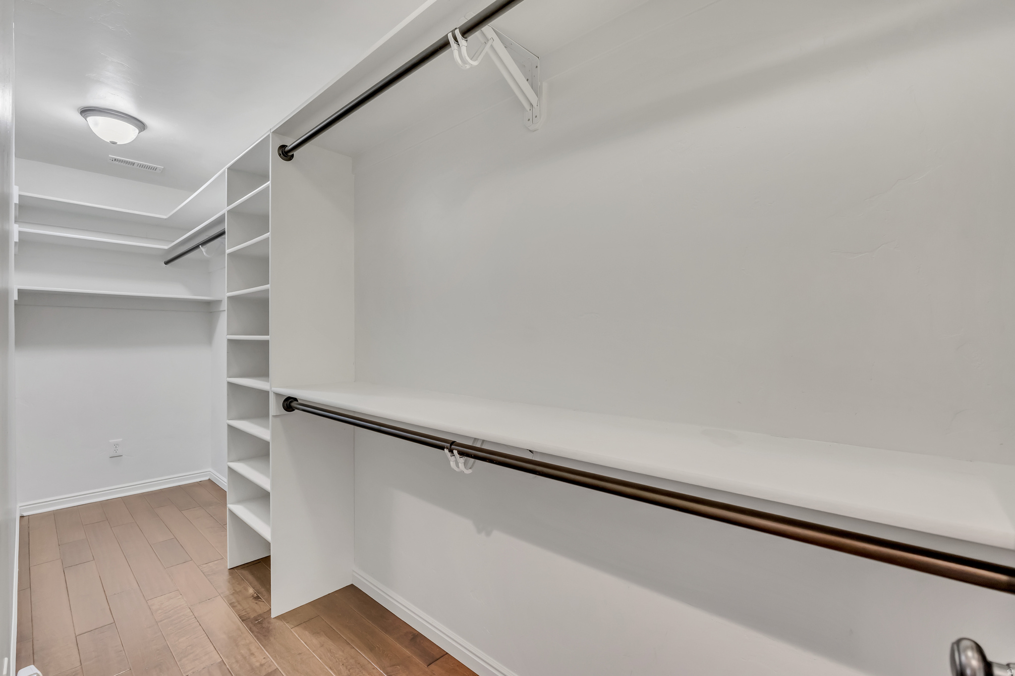 SPANISH VISTA - Residential