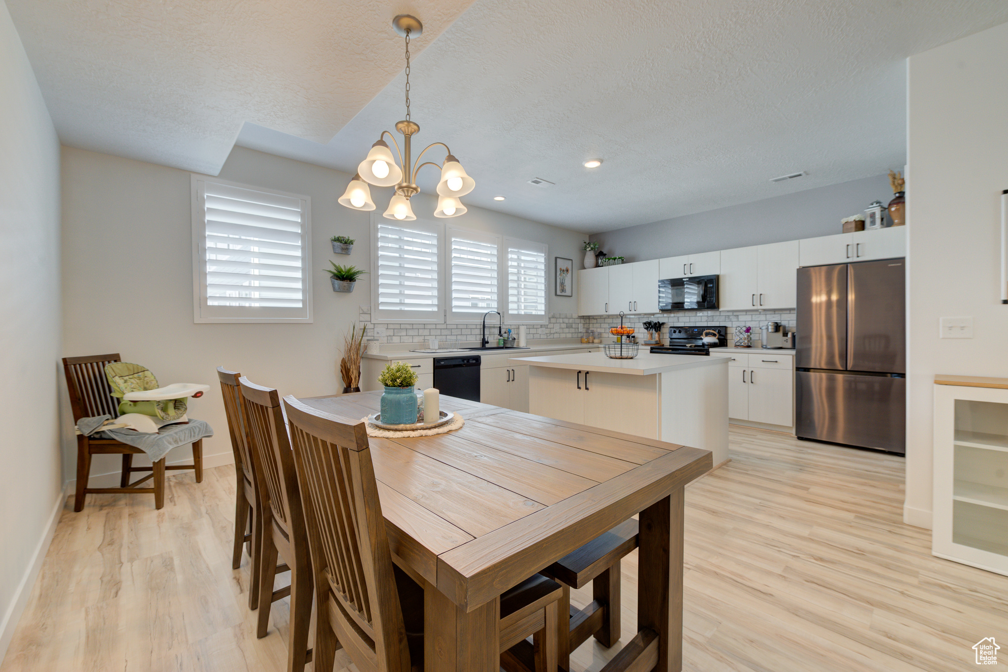 4696 W Talavera Way, Kearns, Utah image 20