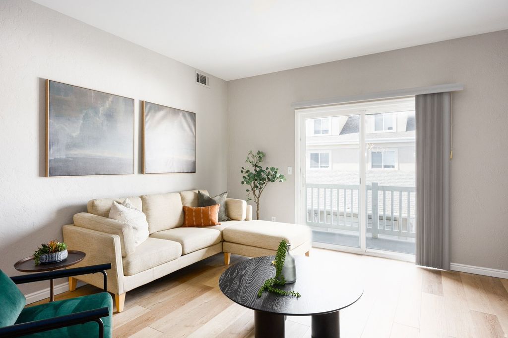 Photo of 3992 S CHASE BROOKE LN E #102, Salt Lake City, UT 84107 (MLS # 2135274)