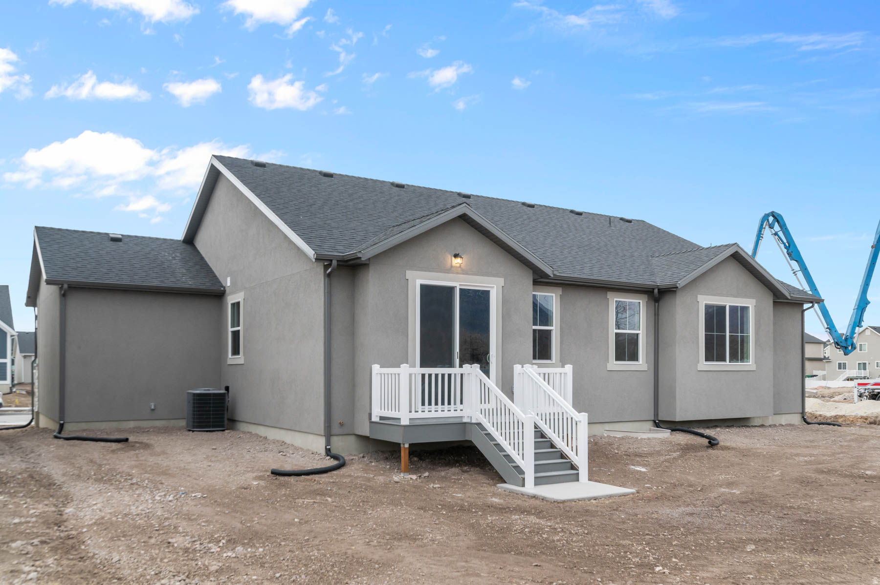 BROADVIEW SHORES 820 - Residential