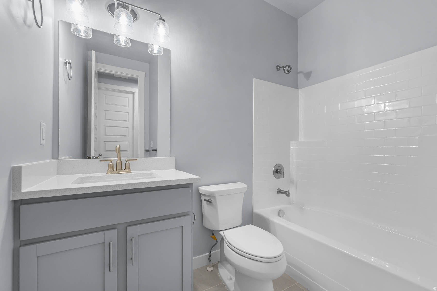 BROADVIEW SHORES 820 - Residential