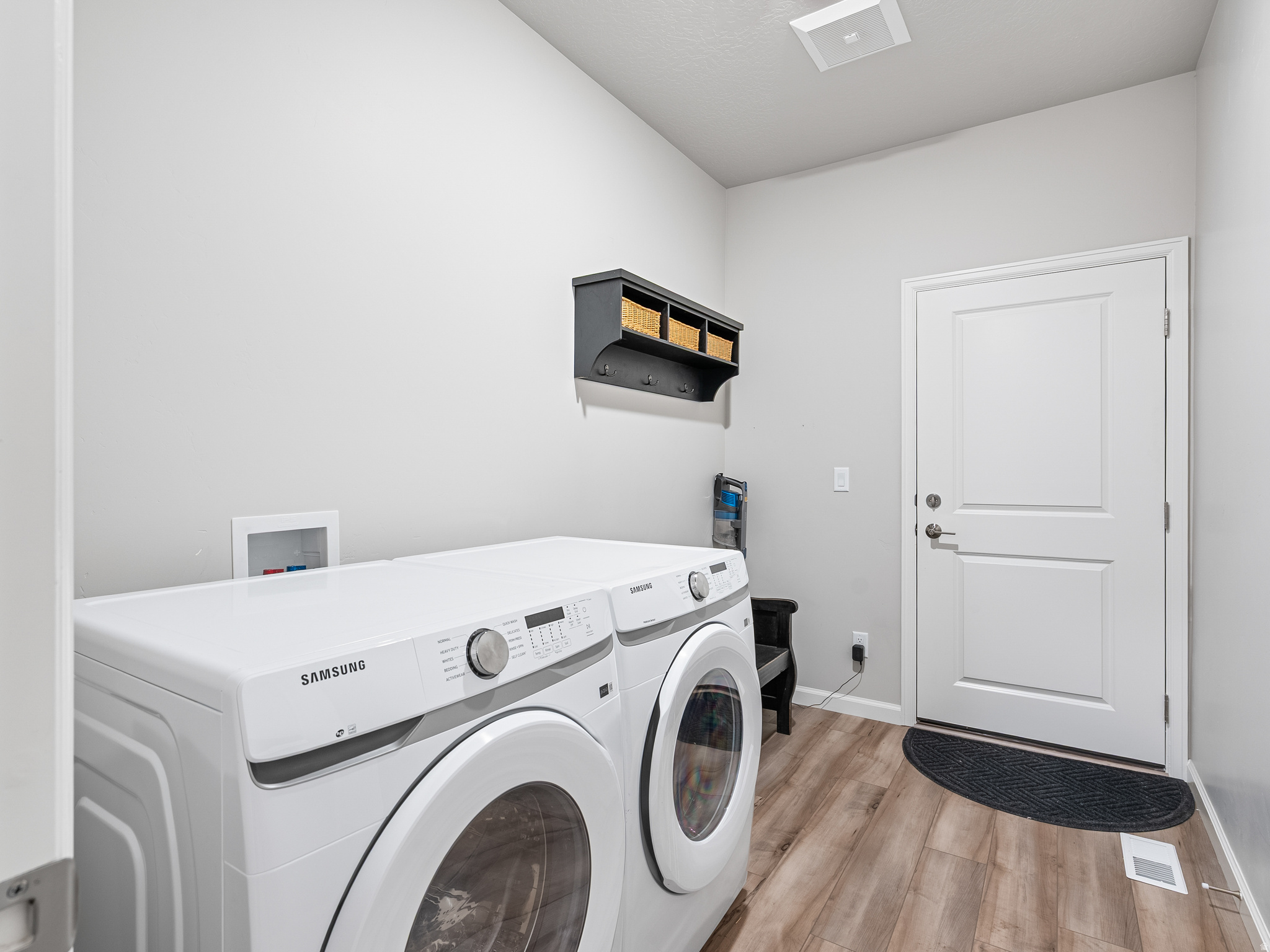 DAYBREAK SPRINGHOUSE - Residential