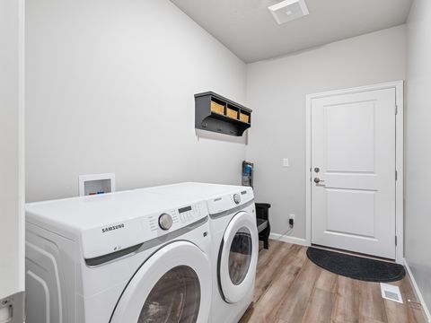 Tiny photo for 6044 W 11800 S, South Jordan, UT 84009 (MLS # 2150542)