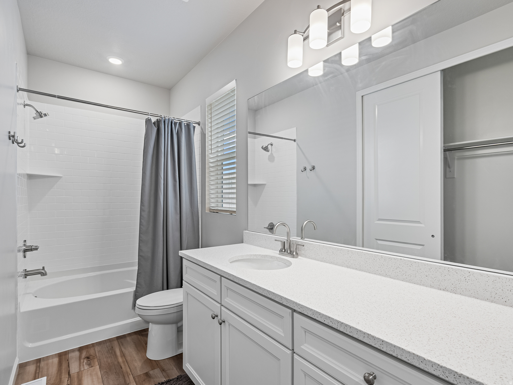 DAYBREAK SPRINGHOUSE - Residential