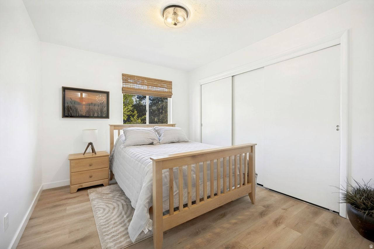 WHITE CITY - Residential