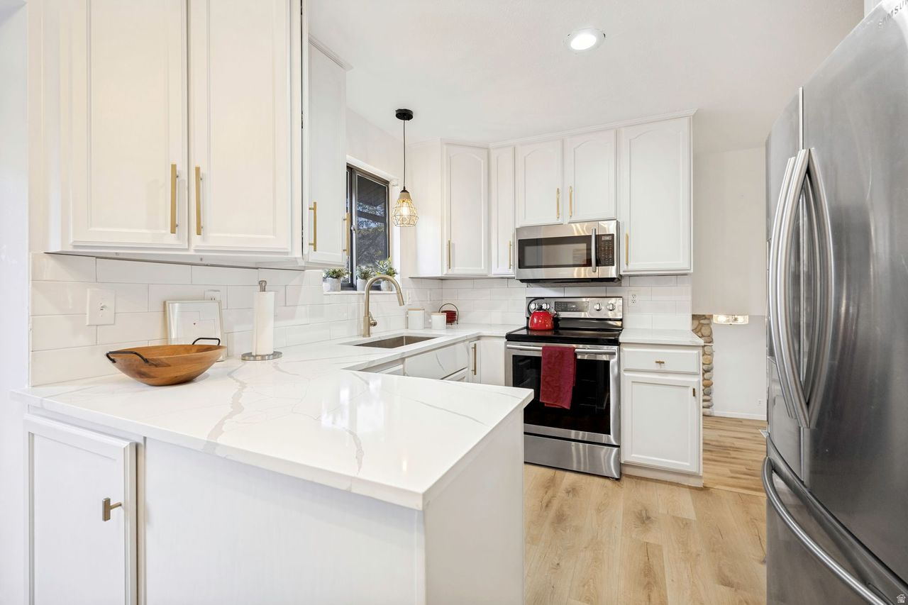 WHITE CITY - Residential