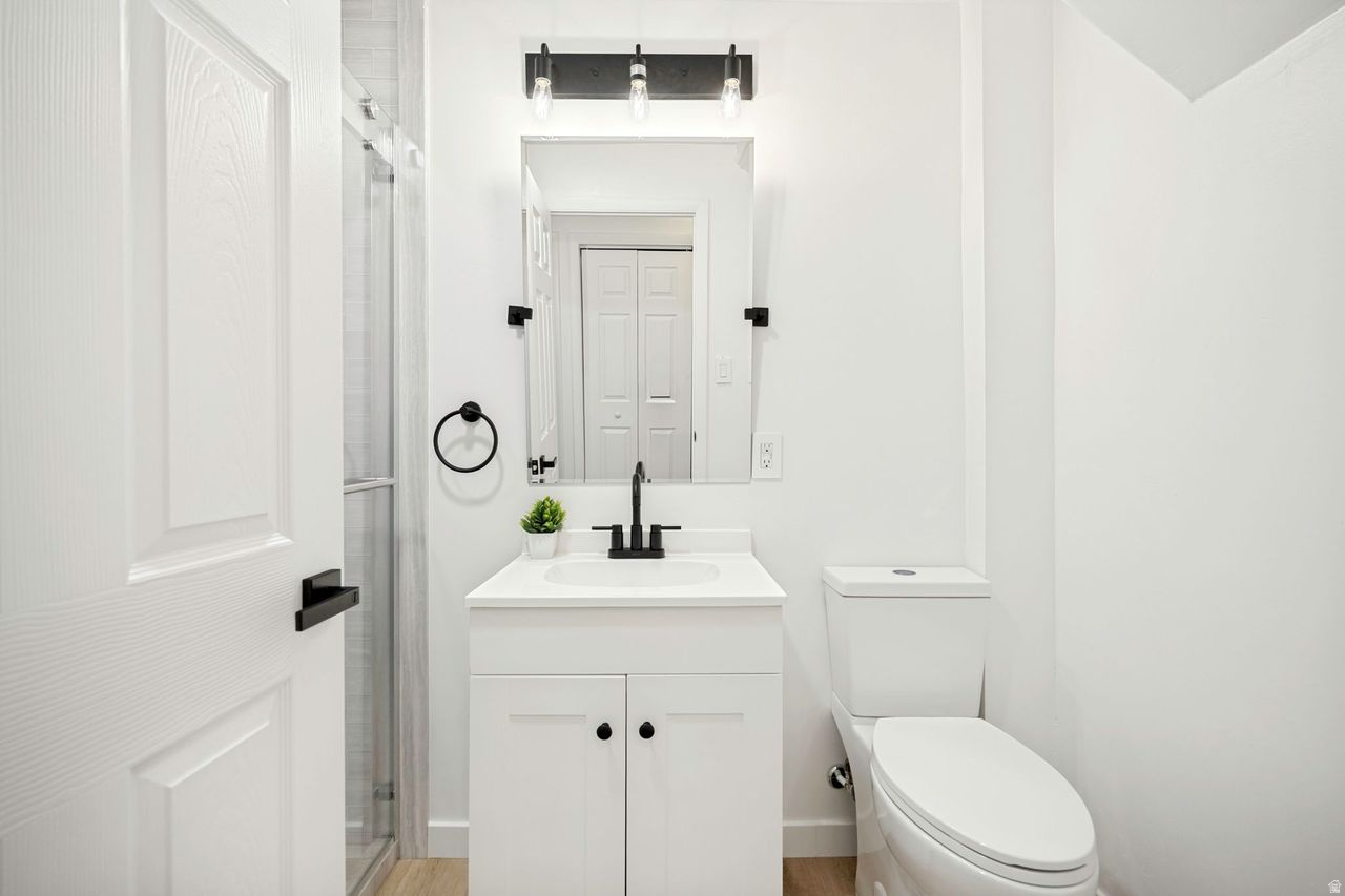 WHITE CITY - Residential