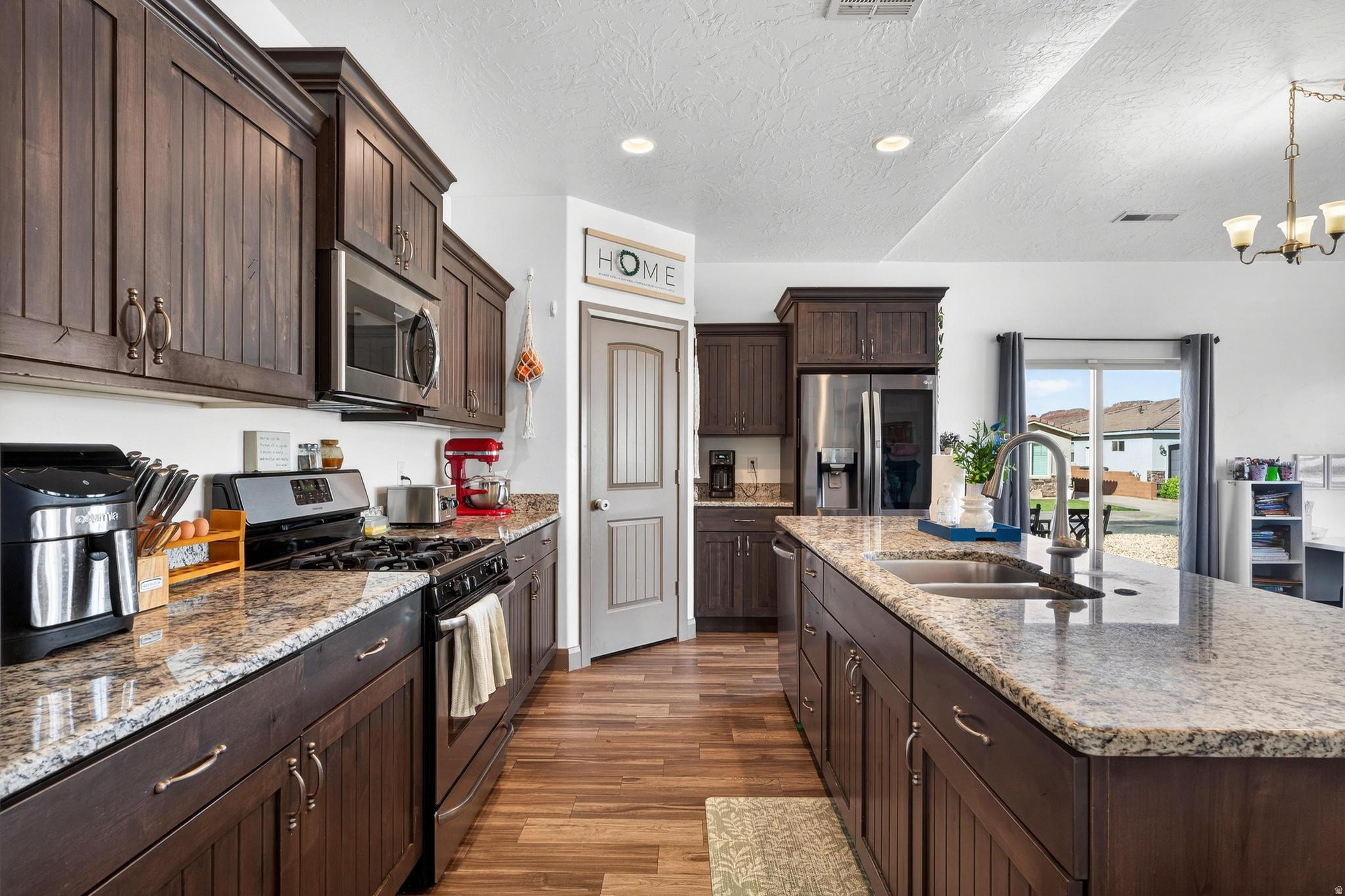 ZIONS GATE ESTATES PH 1 - Residential