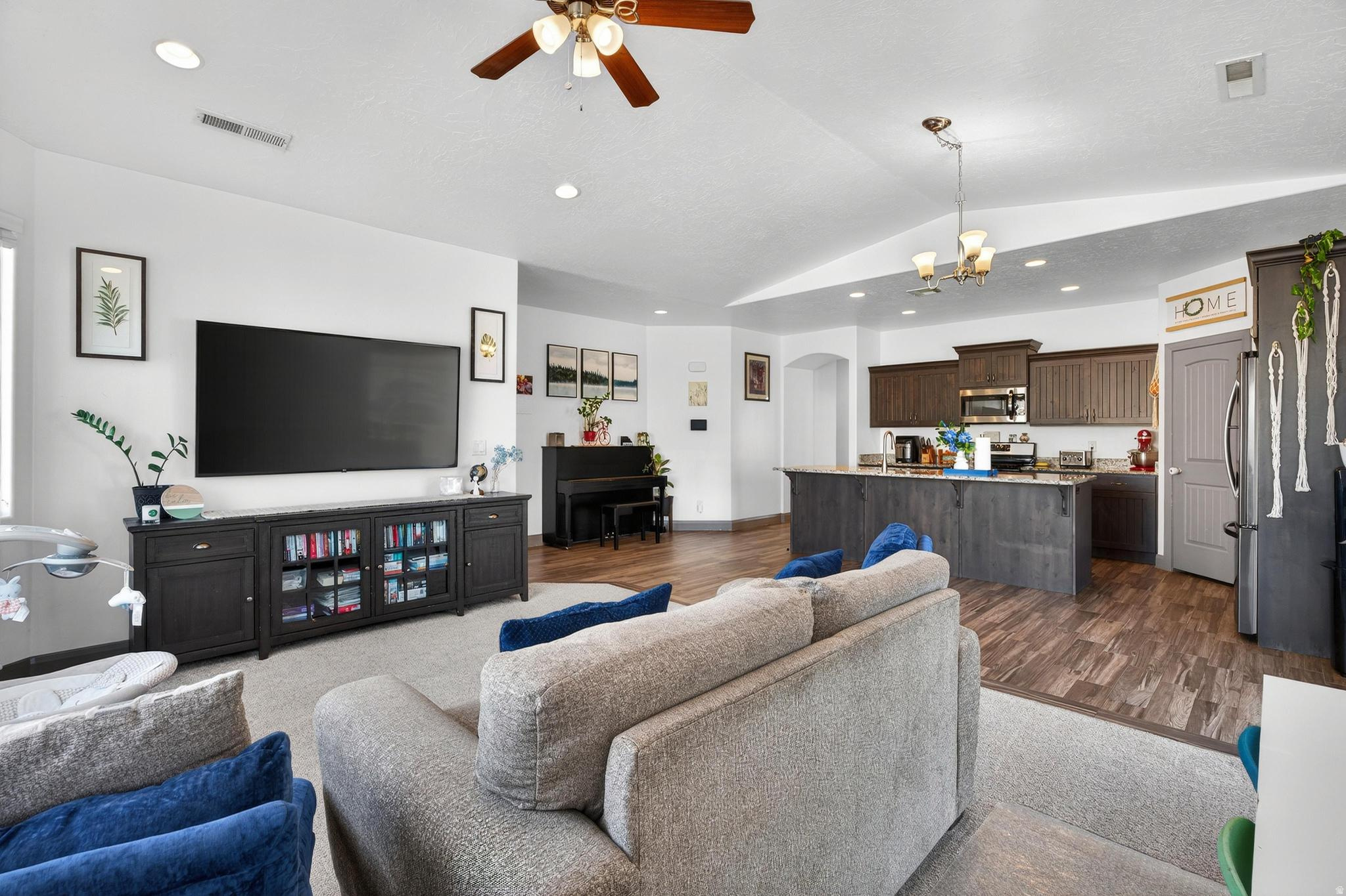 ZIONS GATE ESTATES PH 1 - Residential