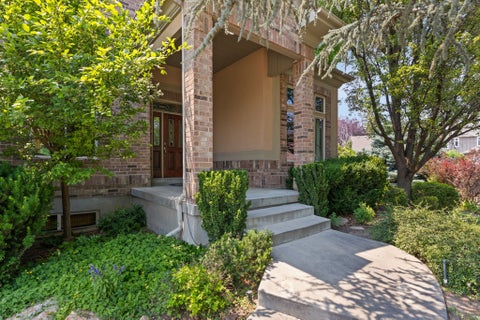 Tiny photo for 11486 S MARKRIDGE CIR W, South Jordan, UT 84095 (MLS # 2161070)