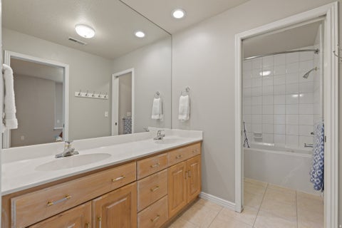 Tiny photo for 11486 S MARKRIDGE CIR W, South Jordan, UT 84095 (MLS # 2161070)