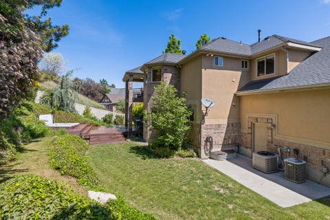 Tiny photo for 11486 S MARKRIDGE CIR W, South Jordan, UT 84095 (MLS # 2161070)
