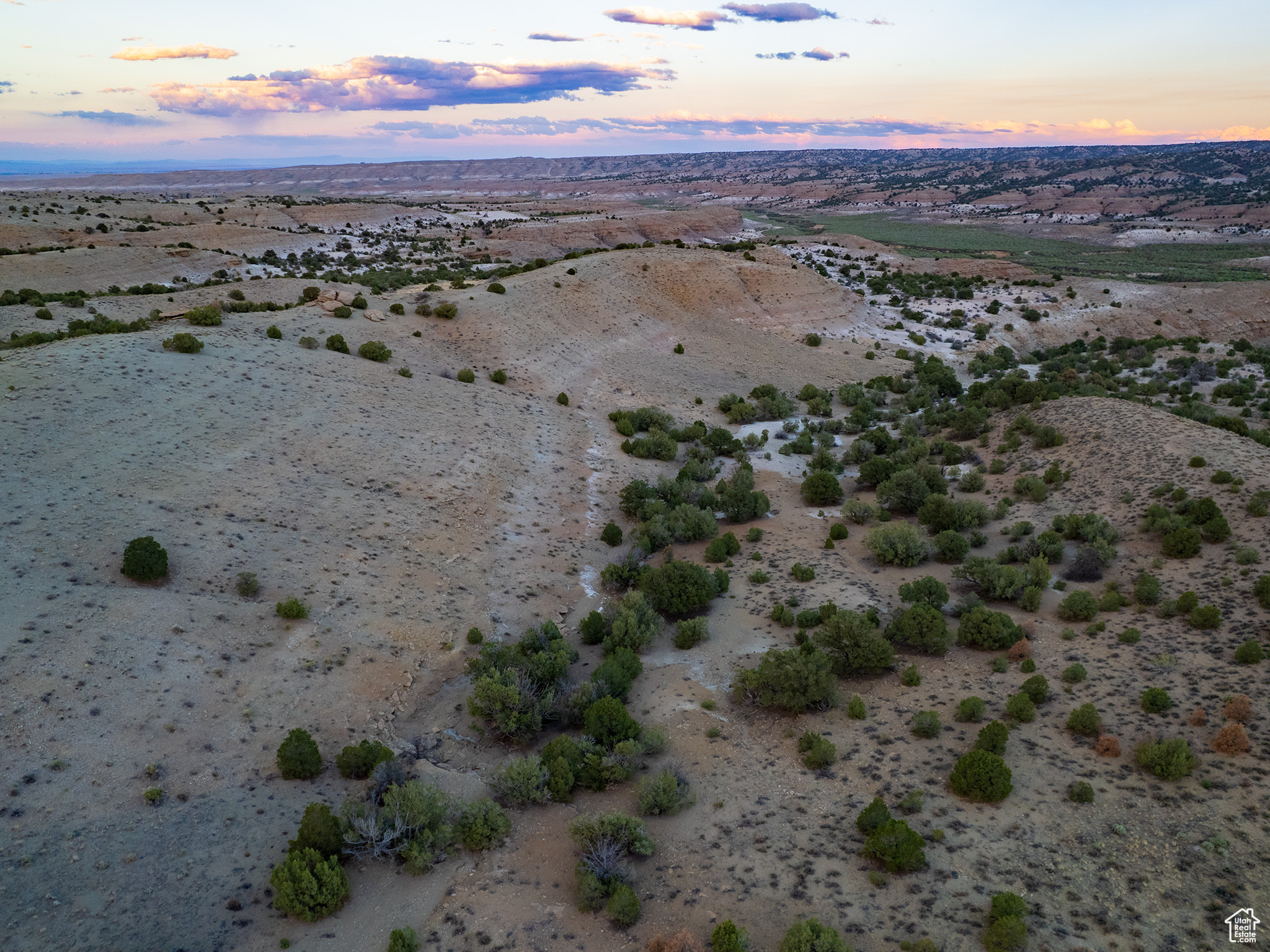 MOONDANCE RANCH - Land