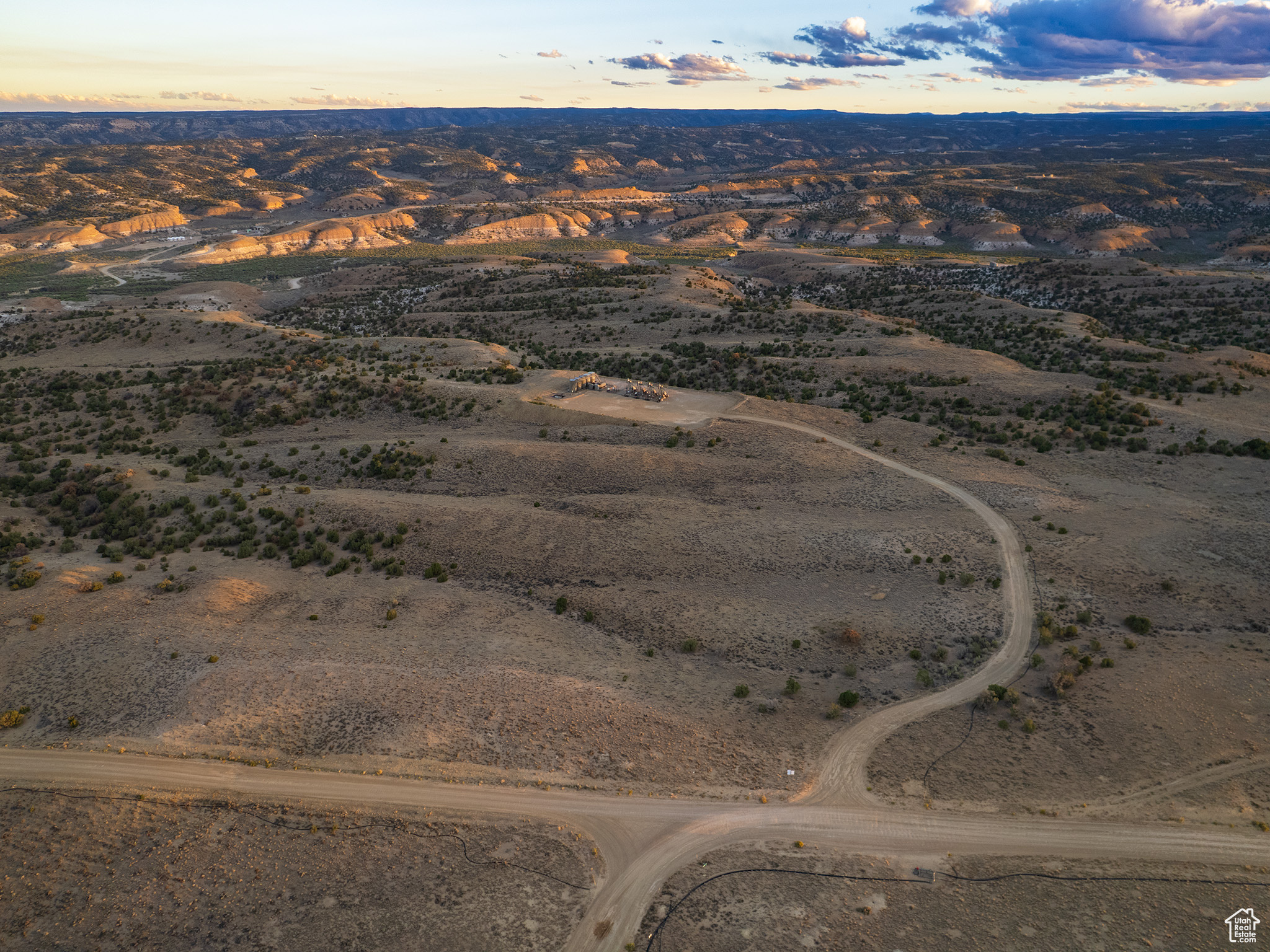 MOONDANCE RANCH - Land