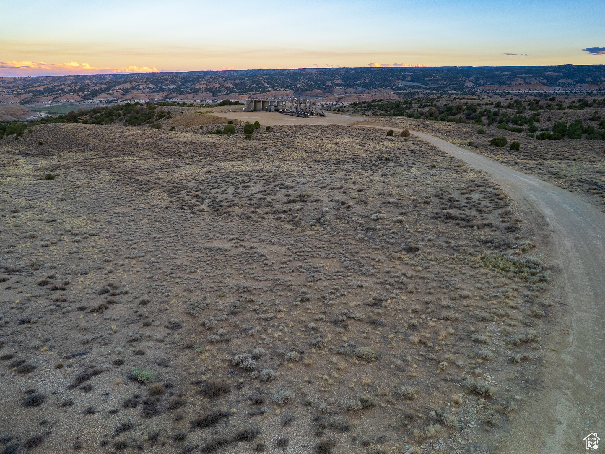 MOONDANCE RANCH - Land