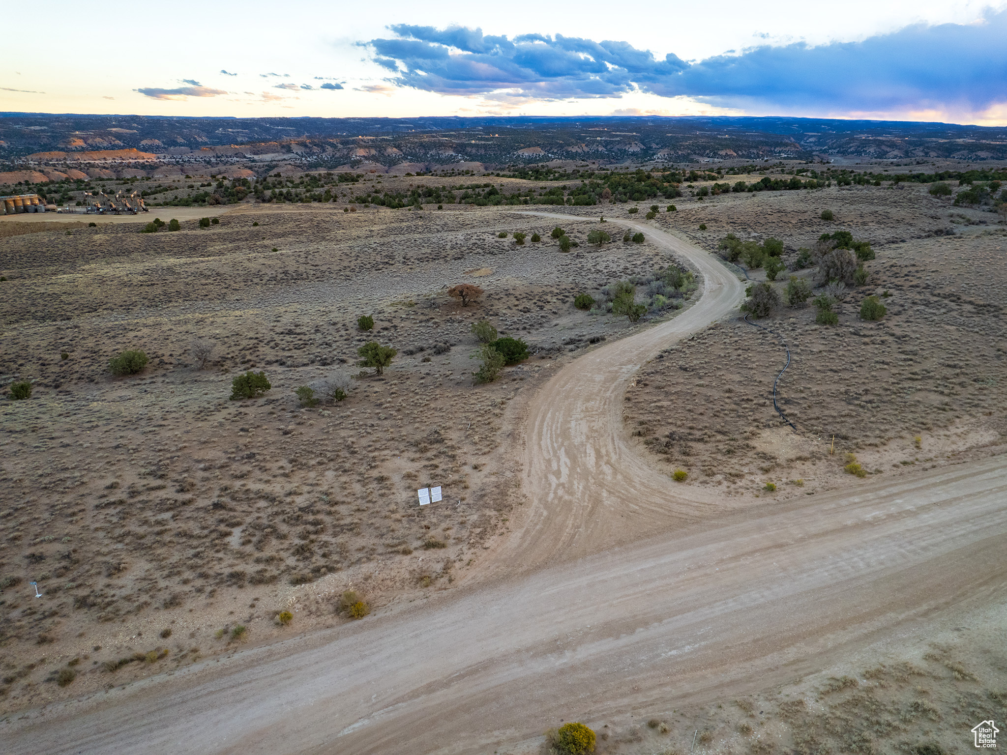 MOONDANCE RANCH - Land