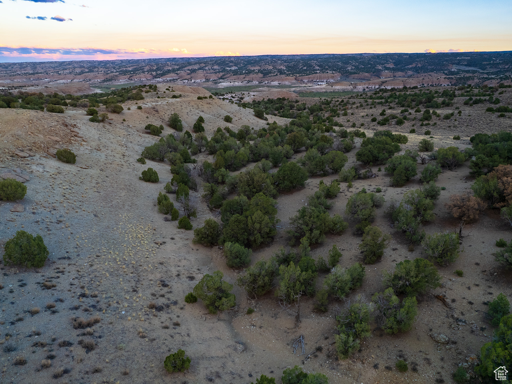 MOONDANCE RANCH - Land