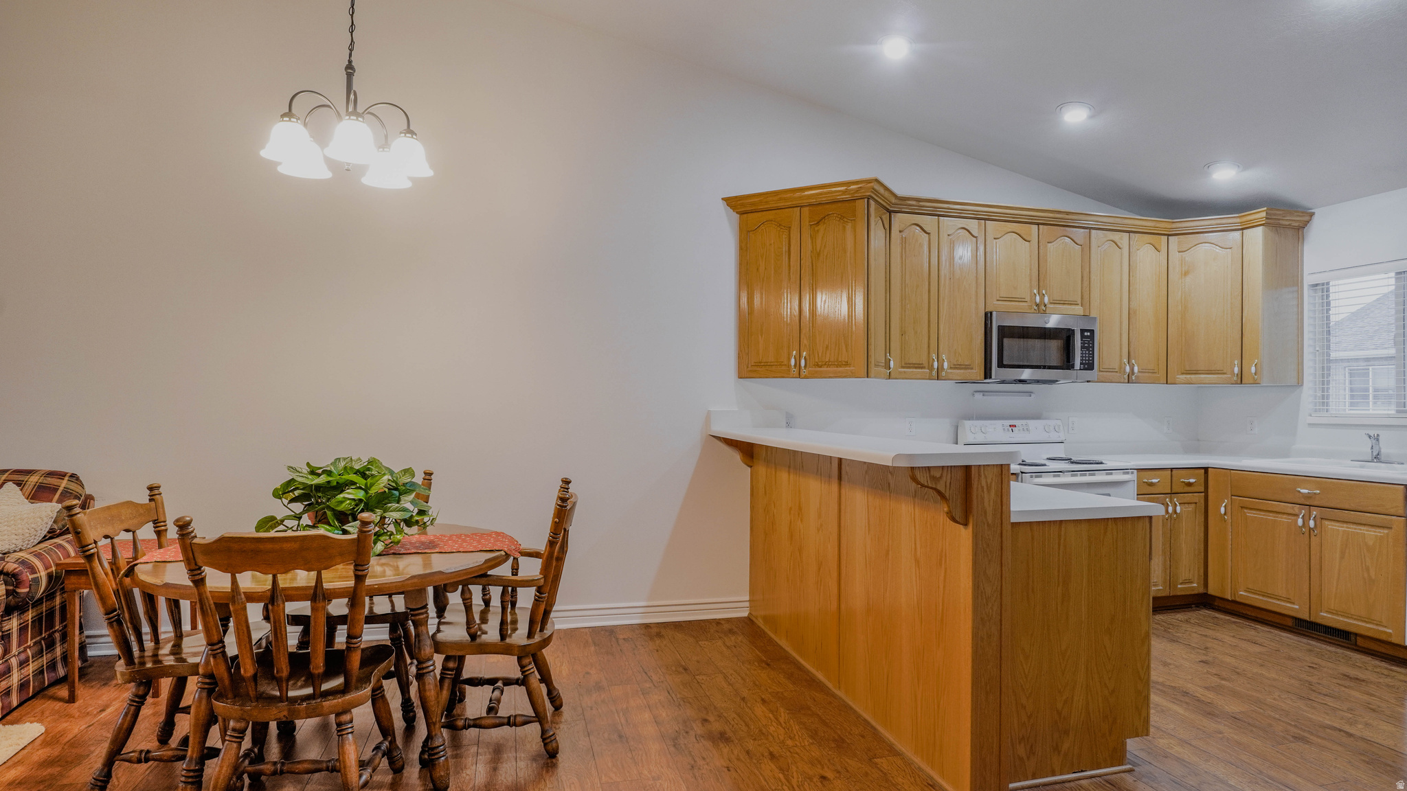 MAPLE MEADOWS - Residential Income